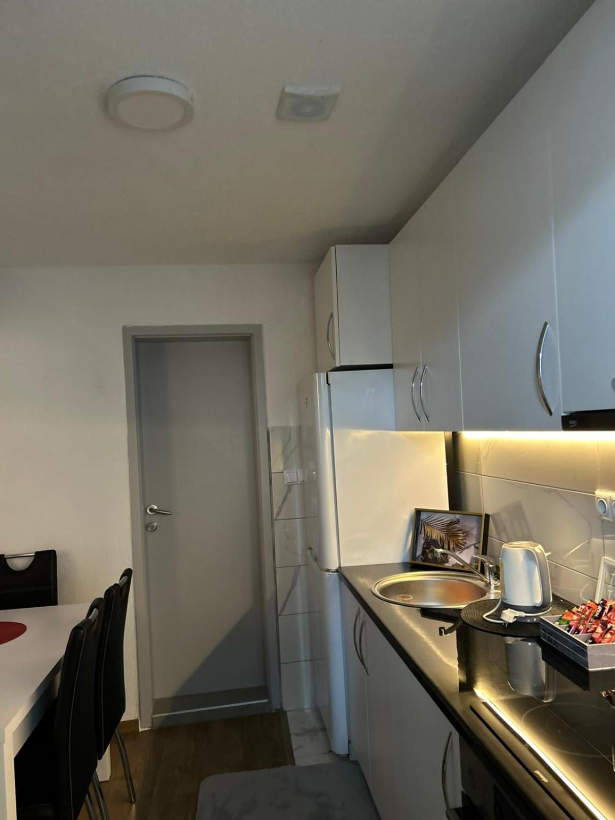 Apartman Hana Sarajevo Bagian luar foto